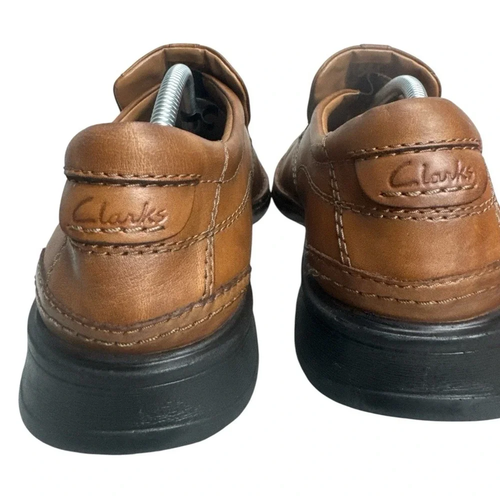 Clarks Leather Slip‑On Loafers Men's 9.5W‎ – Classic Premium Comfort